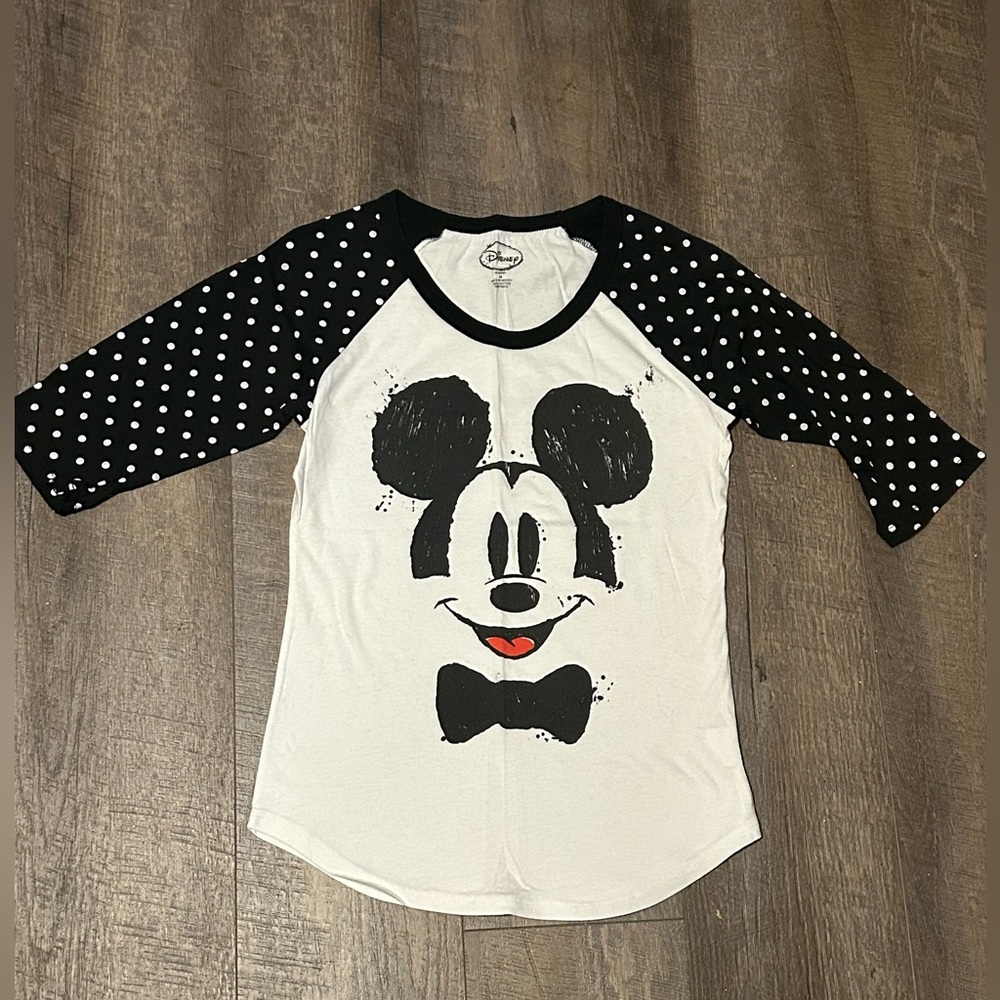 Disney Mickey Mouse bow tie 3/4 polka dot sleeve tshirt
